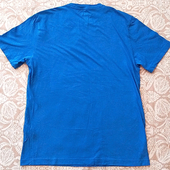 Men’s IZOD Surfboard Graphic T-Shirt Blue Medium Vintage Look Excellent - Picture 3 of 3